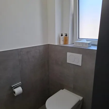 Haus Xzllenz - 5 Schlafzimmer, 2,5 Baeder, Parken, Smart-tv, Kueche, Terrasse *